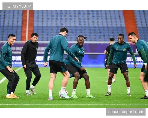 【2026年4月中超联赛·筹办·科技部分中超俱乐部训练基地引入“反应墙”设备，专项训练球员转换决策