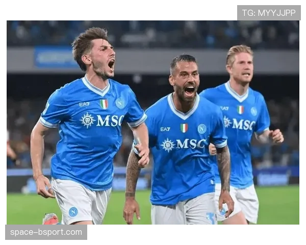 帕尔马1-1战平那不勒斯，客场取宝贵一分